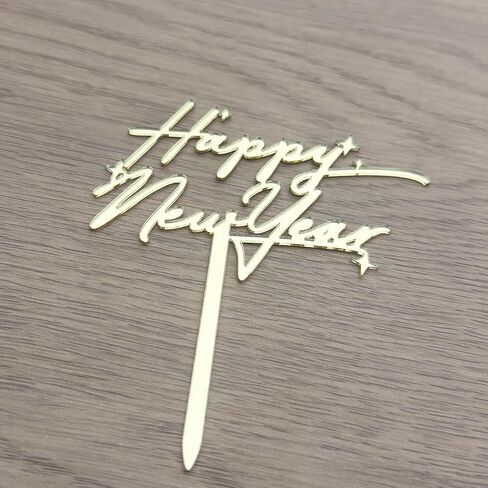 غلاف كعكة Happy New Year، أكريليك ذهبي عاكس، نص احتفالي مع لمسات نجوم in Saudi Arabia