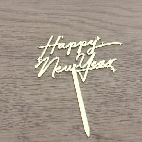 غلاف كعكة Happy New Year، أكريليك ذهبي عاكس، نص احتفالي مع لمسات نجوم in Saudi Arabia