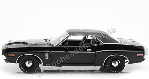 1970 Challenger R/T 426 HEMI The Black Ghost Black with White Tail Stripe 1/18 Diecast Model Car by Greenlight 13614 in Saudi Arabia