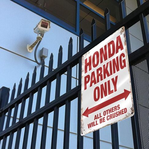 Parking Only Tin Wall Sign The Art Iron Painting Plaque Metal Wall Decoration Poster Decor Gifts for Office Home Cafe Shop Bar in Kuwait