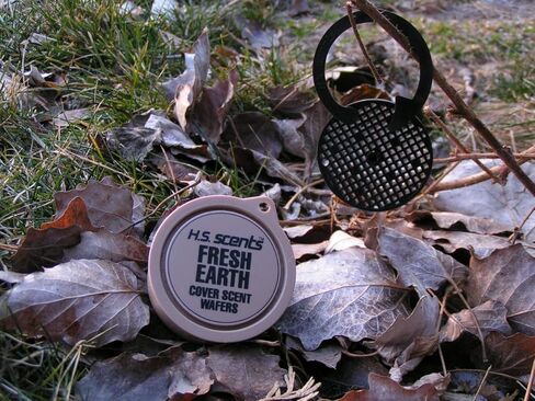 Hunters Specialties Long Lasting Cover Scent Wafers for Hunting - 3 Wafers Per Pack, 3 Safety Pins Included in Kuwait