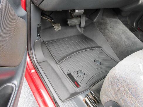 بطانات أرضية مخصصة من Weathertech لسيارة شيفروليه سيلفرادو، سييرا، سييرا - الصف الأول (440281)، أسود in Kuwait