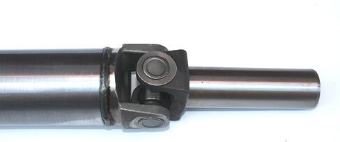 Drive Shaft Compatible with Chevrolet/GMC AVALANCHE, SUBURBAN & Yukon XL 1500 2 Wheel Drive 2000-2001 - 2002-2003 - 2004-2005 - 2006 Steel Replacement Driveshaft (Made in USA) in Saudi Arabia