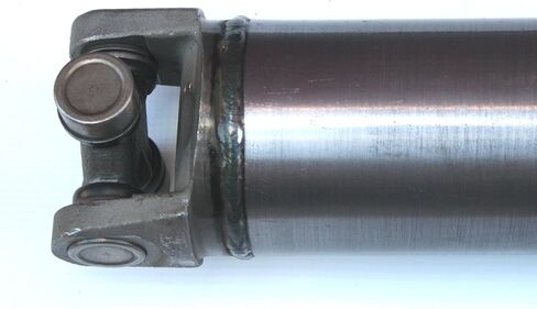 Drive Shaft Compatible with Chevrolet/GMC AVALANCHE, SUBURBAN & Yukon XL 1500 2 Wheel Drive 2000-2001 - 2002-2003 - 2004-2005 - 2006 Steel Replacement Driveshaft (Made in USA) in Saudi Arabia