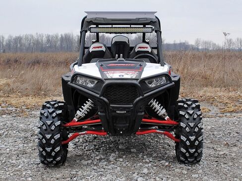 سقف SuperATV من البولي كربونات داكن اللون مع جناح خلفي لـ Polaris RZR 900 / RZR S 900 (2015-2020) | يحمي من الطقس والحطام | مريح، خالٍ من الخشخشة | صنع في الولايات المتحدة الأمريكية in Kuwait