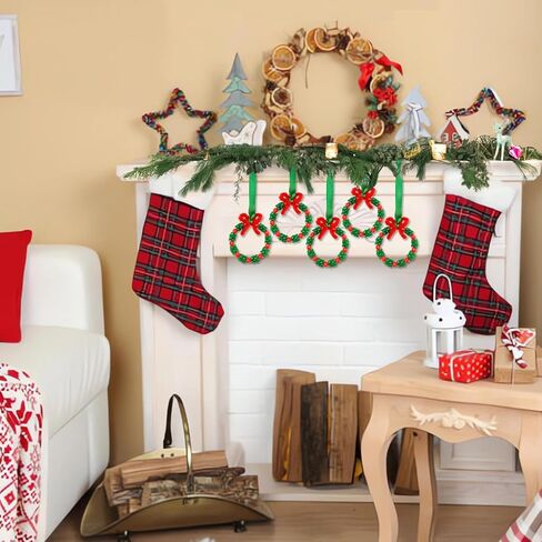 خرز Adiornchse لعيد الميلاد ثلاثي الشكل 900 قطعة من الخرز البلاستيكي للحرف اليدوية للعطلات لعيد الميلاد خرزة حمراء وبيضاء لحرف قصب الحلوى مجموعة صنع الزينة in Kuwait