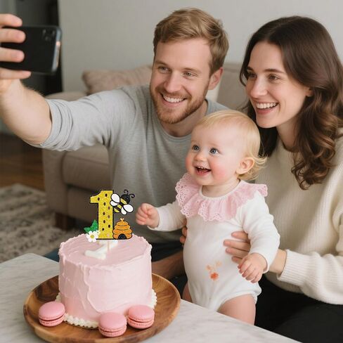 زينة كعكة عيد الميلاد الأول من Bee - طبقة علوية لامعة من كعكة النحل، للأولاد والبنات، وحفلات استقبال المولود الجديد ومستلزمات النحل في عيد الميلاد الأول in Saudi Arabia