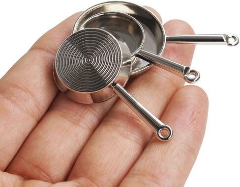 Odoria Dollhouse Frying Pan Miniature: 1/12 Scale Skillet Cookware for Kitchen Restaurant - Mini Kitchenware Cooking Utensils Metal Black 3Pcs in Saudi Arabia