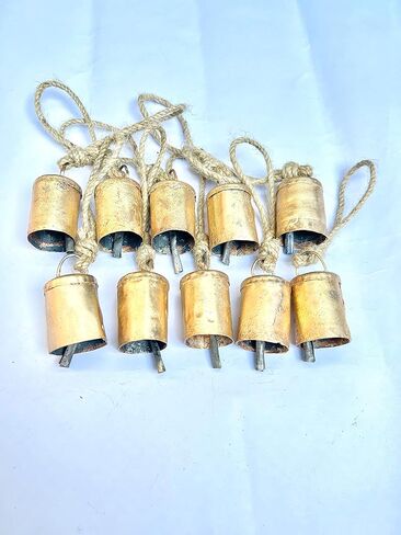 أجراس القصدير الهندية المصنوعة يدويًا من Bellshub العتيقة | ريفي الرنين خمر جلجل الجرس | أجراس البقر | شجرة عيد الميلاد | زخرفة الحرف | جرس صوت متناغم معدني مصنوع يدويًا على الطراز الريفي | مجموعة من 10. in Kuwait