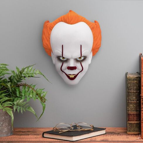 Paladone Pennywise Mask Light, Free Standing or Wall Mountable Halloween Decoration, Scary IT Clown Mask Lighting, 22cm (8.7") in Saudi Arabia