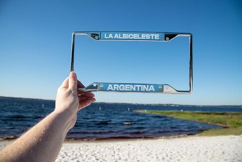 إكسسوارات السيارات من Desert Cactus Argentine Football Association AFA Argentina Albiceleste لكرة القدم إطار لوحة ترخيص معدني وحامل بطاقات للجزء الأمامي أو الخلفي من السيارة (الإطار - التصميم C) in Kuwait