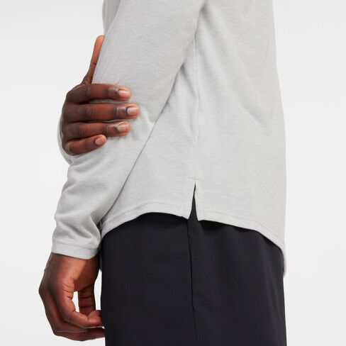 New Balance Men's Lightweight Jersey Long Sleeve in Saudi Arabia
