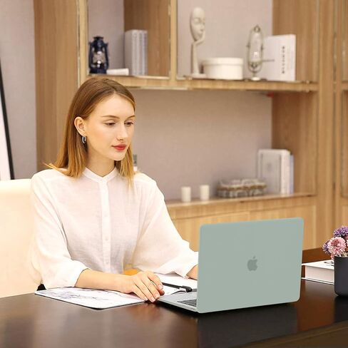 حافظة MOSISO متوافقة مع جهاز MacBook Air 13 بوصة 2018-2020 Rlease A2337 M1 A2179 A1932، حافظة بلاستيكية صلبة وغطاء حقيبة من النيوبرين مع حافظة صغيرة وغطاء لوحة مفاتيح، أخضر عتيق in Saudi Arabia