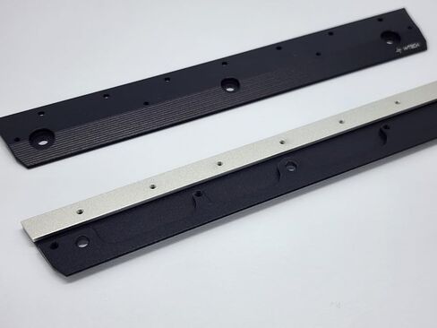 H-TECH RC CNC لوحة جانبية معدنية من الألومنيوم وخطوة لمحور SCX10 III Jeep CJ-7 [AXI03008T2، AXI03008T1] 1/10 RC ترقية الجسم (لوحة جانبية + خطوة (أسود)) in Kuwait