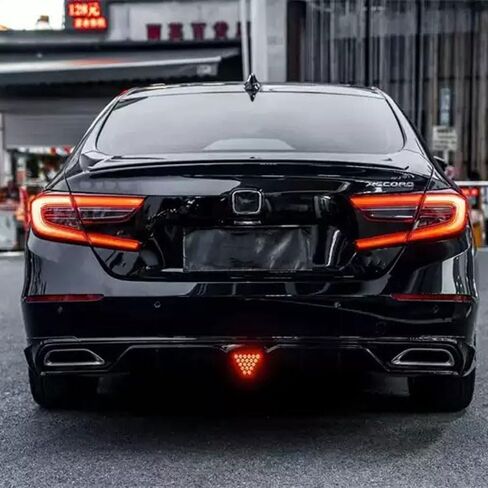 موزع المصد الخلفي لسيارة Accord LX/EX/Sport/Touring W/LED 2018-2022 مقسم الشفاه باللون الأسود اللامع، ملحقات بديلة مباشرة لـ Accord (أسود لامع) in Kuwait