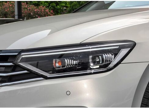 Compatible With Compatible With Magotan Passat B8.5 2020-2022 Headlight Shell - Transparent Plexiglass Cover Lens Enhanced Protection(Low Right) in Saudi Arabia