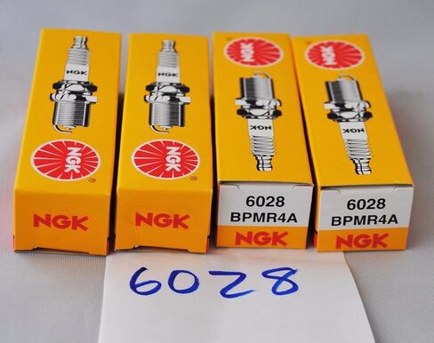 4 عبوات من شمعات الإشعال الأصلية Bpmr4a Ngk #6028 طرف لولبي in Kuwait