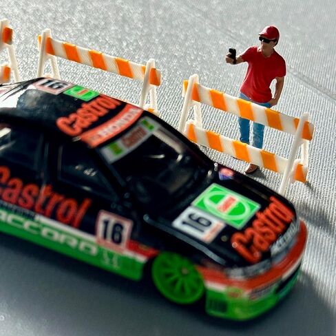 1/64 Scale A-Frame Road Barricades (8 Set) – Construction & Event Scene Detail in Saudi Arabia