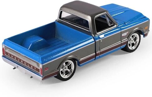 نموذج سيارة Diecast متوافق مع Greenlight 1:64 1972 Chevy Cheyenne C10 سرير قصير باللون الأزرق والرمادي، شاحنة موديل إصدار محدود 30567 in Saudi Arabia