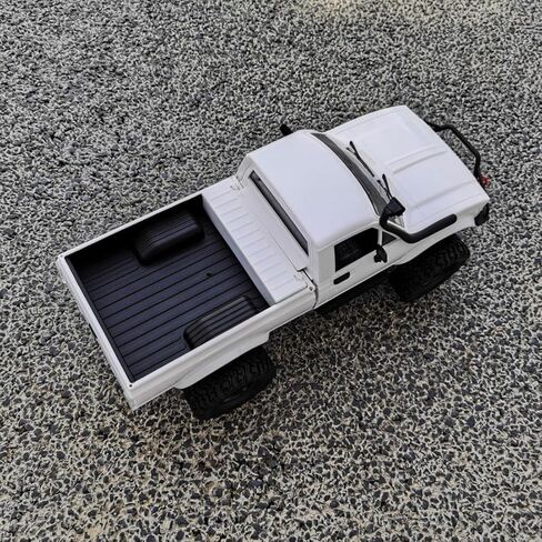 مقطورة عسكرية WPL B36-3 1/16 RC مع مصابيح أمامية LED، شاحنة للطرق الوعرة 2.4G كاملة النسب 4WD RC، هدايا لعشاق نماذج السيارات الكهربائية (بطاريتان) in Kuwait