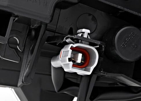 For Toyota RAV4 Headlights Lamps Set 2016 2017 2018 USA Built Halogen Driver and Passenger Side in Saudi Arabia
