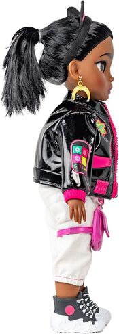 دمى SHE'S THAT GIRL Dolls™ Sage مقاس 18 بوصة ذات جسم ناعم مع طراز حديث وإكسسوارات، للأعمار من 6 سنوات فما فوق in Saudi Arabia