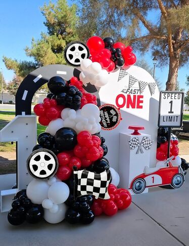 Christmas Balloons, 50 Pcs 12 Inch Red Green White Balloons with Candy Cane Foil Balloons,Holiday Balloons for Birthday Christmas Party Baby Shower Decorations in Kuwait