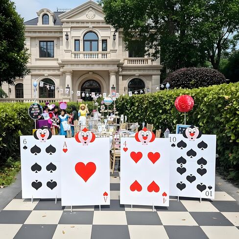 ديكورات حفلات أليس ديكور حفلات بلاد العجائب، إكسسوارات ملكة القلوب، 4 قطع لافتات ساحة جنود الملكة مع أوتاد ديكور حفلات بطابع أليس، لافتة حديقة كبيرة للأماكن الداخلية والخارجية in Kuwait