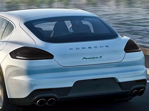 طقم غطاء ملون لفيلم Rvinyl Tail Light مسبق القطع باللون الدخاني متوافق مع Porsche Panamera 2014-2016 - ظهور لاصق in Saudi Arabia