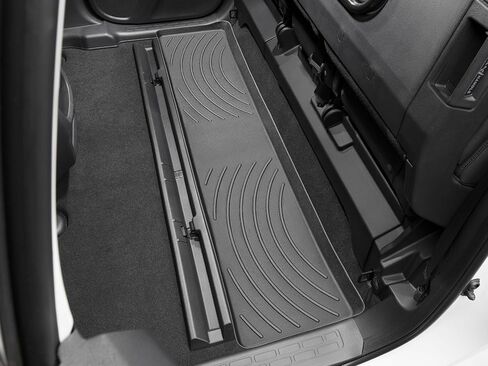 بطانات أرضية مخصصة من Weathertech لسيارة Honda Ridgeline - الصف الثاني (449713)، أسود in Kuwait