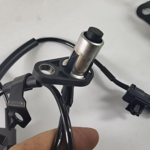 ABS Sensor for Mitsubishi for Pajero for Montero Sport L200 Triton Strada 4670B005 4670B007 4670B006 4670B008(4670B005 FL) in Saudi Arabia