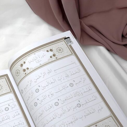 Furkan تتبع القرآن العربي، حفص رواية، نمط النسخ، حجم كبير (6.7 × 9.5 بوصة)، تتبع القرآن باللغة الإنجليزية، القرآن الكريم، القرآن المظلل، هدية إسلامية، هدية للرجال والنساء، غلاف مقوى للقرآن - أسود in Kuwait