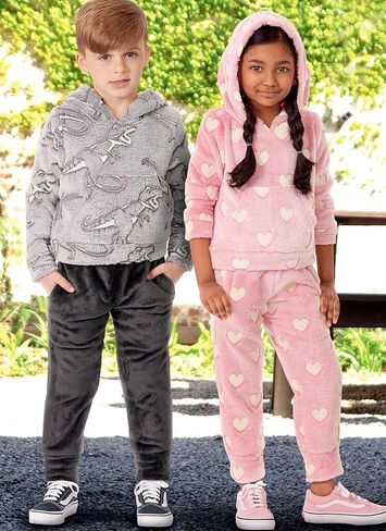 McCall's M8250A Children's Kangaroo Pocket Hoodie and Pants Sewing Pattern Packet, Design Code M8250, Sizes 3-4-5-6-7-8 in Saudi Arabia