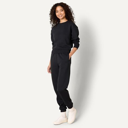 Amazon Essentials x Sofia Grainge Women's Boxy Drop Shoulder Crewneck Sweatshirt in Saudi Arabia