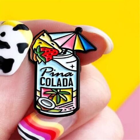 2 قطعة دبابيس كوكتيل الموضة للنساء بينا كولادا الكرتون البيرة كوكتيل علب بروش المشروبات المينا دبوس للملابس أكياس حقائب الظهر السترات قبعة مجوهرات DIY بها بنفسك الملحقات in Kuwait