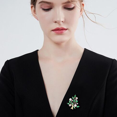 Snowflake Christmas Tree Brooches for Women Rhinestone Freshwater Pearls Brooch Pin 18k Gold-plated Lapel Pin Valentine's Day Winter Jewelry Gifts for Wife Mom Girls in Kuwait