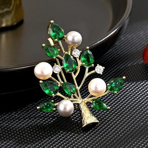 Snowflake Christmas Tree Brooches for Women Rhinestone Freshwater Pearls Brooch Pin 18k Gold-plated Lapel Pin Valentine's Day Winter Jewelry Gifts for Wife Mom Girls in Kuwait