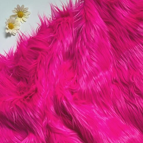 Bianna Bright Hot Pink Fuchsia Mohair Faux Fur Fabric، من The Yard، بائع أمريكي، مادة أشعث للحرف اليدوية، الخياطة، الأزياء، الفرو، ديكور المنزل (20 × 60 بوصة) in Kuwait