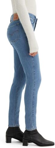 Levi's® للسيدات 711 سكيني ناعم أسود 26 28 in Kuwait