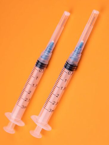 حقنة 3 مل يمكن التخلص منها بإبرة 23 جيجا 1.0 بوصة، كل عبوة مغلفة بشكل فردي مكونة من 20 قطعة in Kuwait