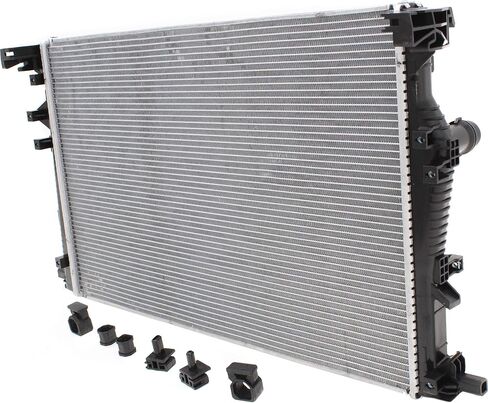 Garage-Pro Radiator For Jeep Cherokee 2014-2018, Chrysler 200 2015-2017, Automotive Replacement Engine Radiators, Direct Fit in Saudi Arabia