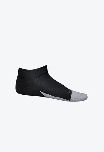 Incrediwear Sports Socks – Athletic Socks and Crew Socks for Men and Women (Black, Large) in Saudi Arabia