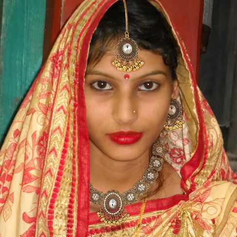 QUELAY 3 Pcs Indian Jewelry Set for Women Indian Traditional Statement Choker Necklace Earrings Forehead Jewelry Gifts Rhinestone Maang Tikka Bridal Jewelry Set in Kuwait