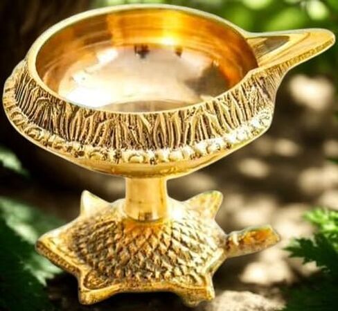 مجموعة مكونة من 2 مصباح زيت نحاسي ديني من Kuber Diya مزخرف Diya Pooja ضروري للديكور الهندي التقليدي Aarti Diya إكسسوارات الإضاءة هدية مجموعة Pooja Kit مصباح فانوس (الحجم: -2 بوصة) in Saudi Arabia