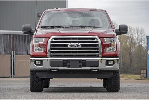 مجموعة تسوية Rough Country 2 بوصة مع دعامات M1 لـ 2014-2020 Ford F-150 4WD - 50040 in Saudi Arabia