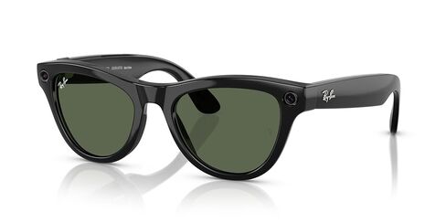 Ray-Ban Meta Glasses, Skyler in Kuwait