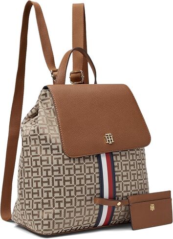 حقيبة ظهر Tommy Hilfiger Ruby II Flap مع قماش جاكار مربع الشكل ومونوجرام أسود مقاس واحد in Saudi Arabia