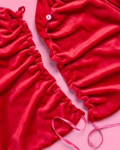 xo, Fetti Red Velvet Christmas Tree Skirt | 41" | Pinkmas Holiday Decorations, Merry Xmas Party Accessory, Girly Tree Stand Collar Blanket, Ruching Details in Saudi Arabia