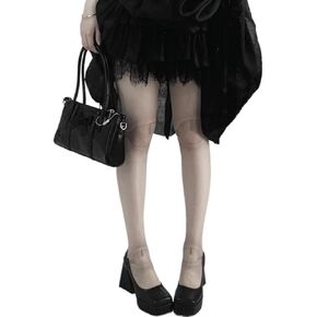 الجوارب القوطية للمرأة والفتاة نزوة دمية توي جوارب مشتركة غير تقليدية ايمو القوطي ملابس نزوة Y2k الجمالية in Kuwait