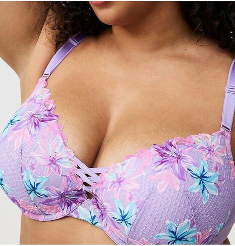 Torrid Women's Plus Size Bra - XO Plunge Push-Up Bra in Saudi Arabia